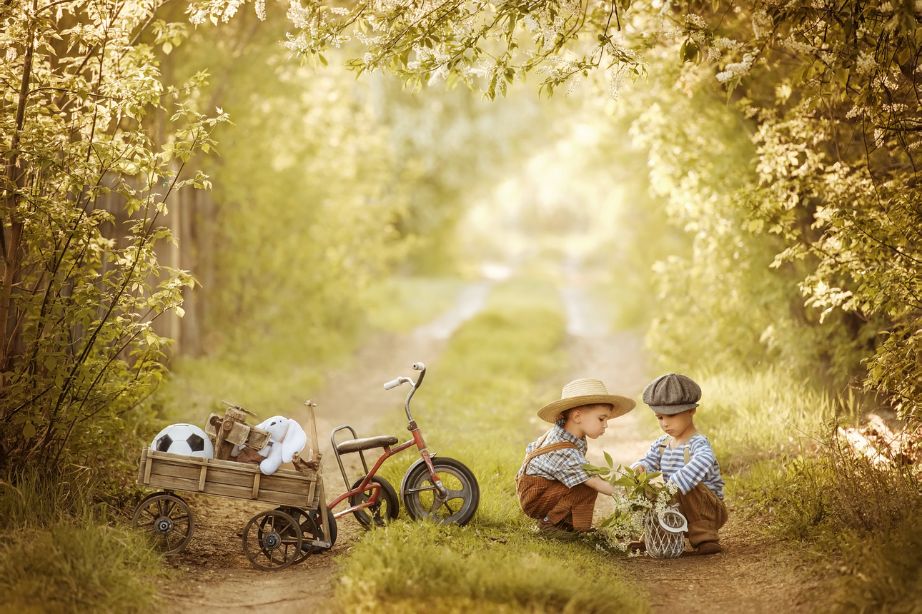 The Best Old-Fashioned Outdoor Games for Kids