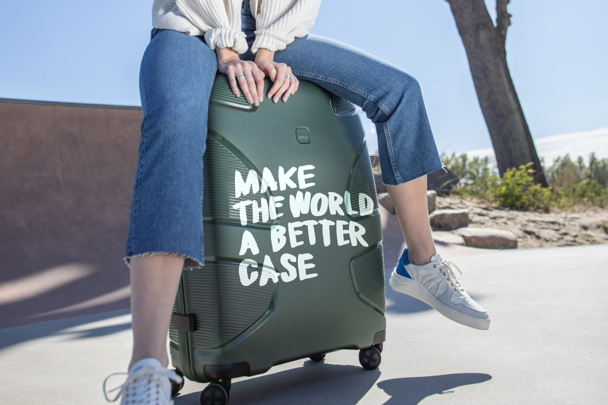 Sustainable luggage: how to travel lighter on the planet